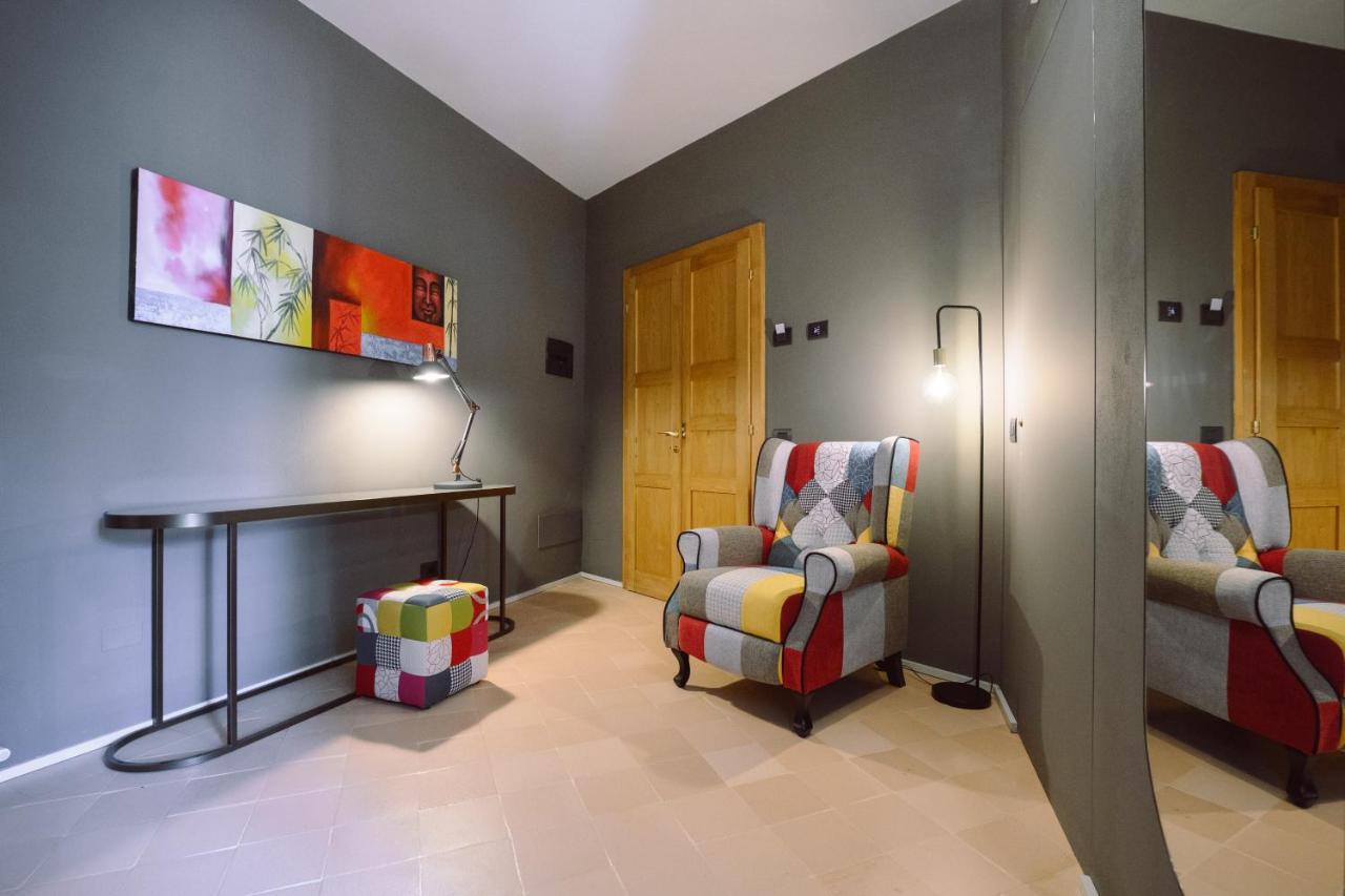 Palazzo Froussard And Living Bed & Breakfast *