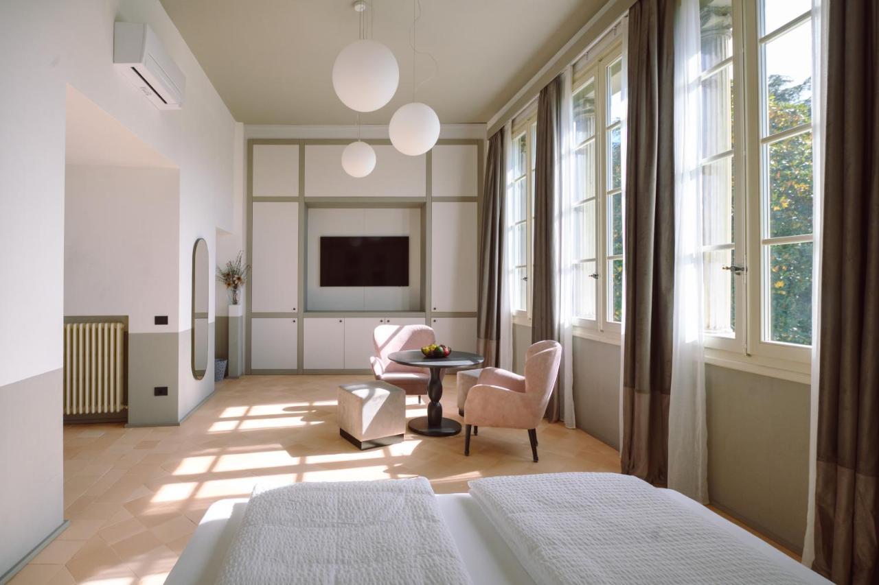 Palazzo Froussard And Living Lucca