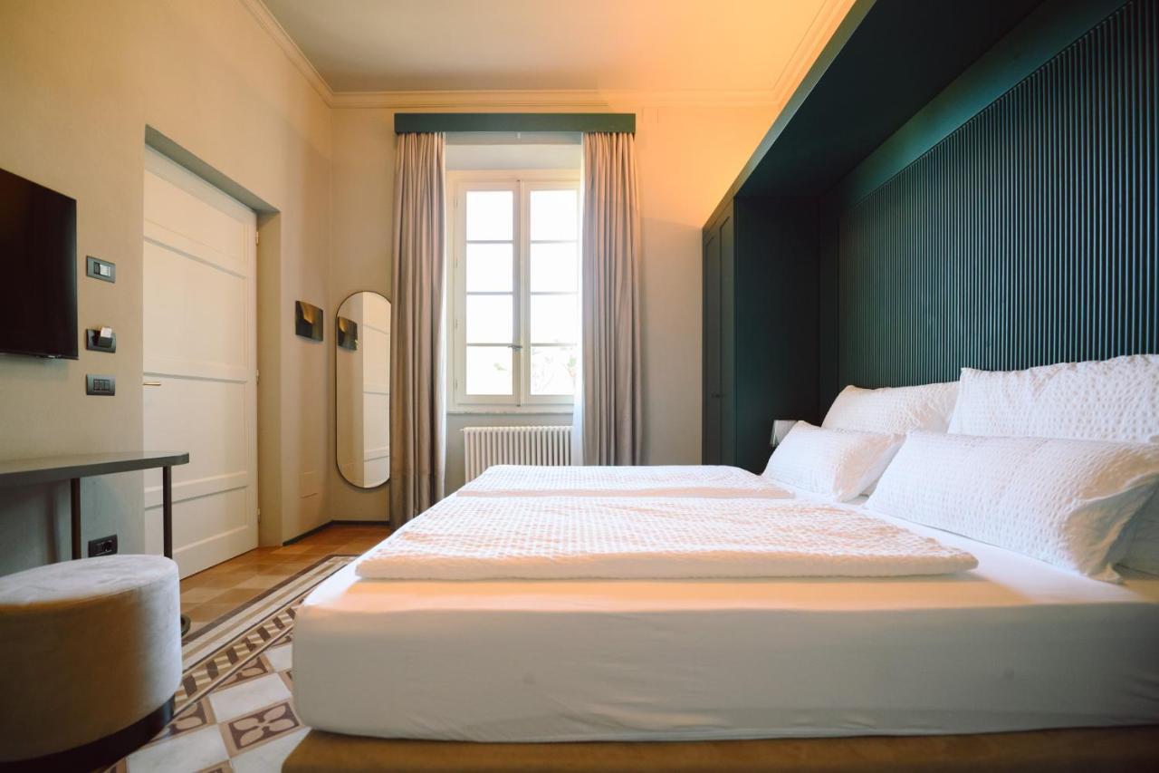 Palazzo Froussard And Living Bed & Breakfast