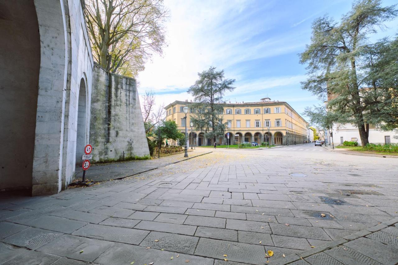 Palazzo Froussard And Living Bed & Breakfast Lucca